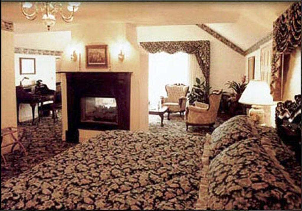 Bavarian Inn Шепердстаун Номер фото